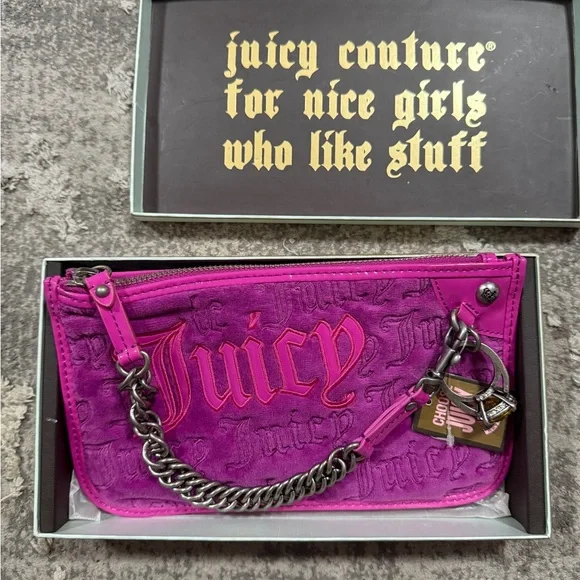 NWT Juicy Couture Wristlet with Chain - Picture 2 of 6